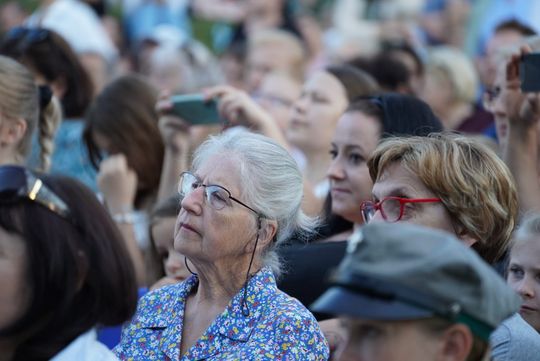 Chełm. Koncert Godzina "W" przy skarpie Chełmskiego Domu Kultury [GALERIA ZDJĘĆ]