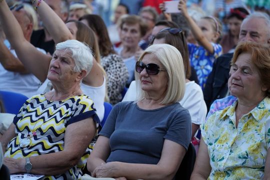 Chełm. Koncert Godzina "W" przy skarpie Chełmskiego Domu Kultury [GALERIA ZDJĘĆ]