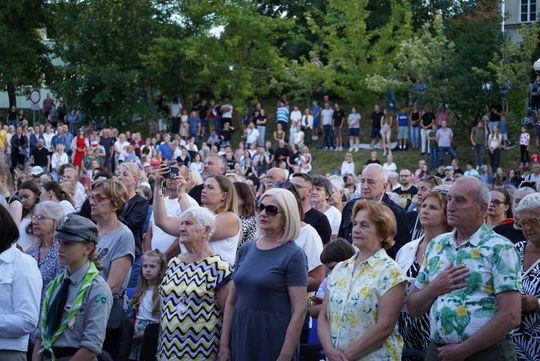 Chełm. Koncert Godzina "W" przy skarpie Chełmskiego Domu Kultury [GALERIA ZDJĘĆ]