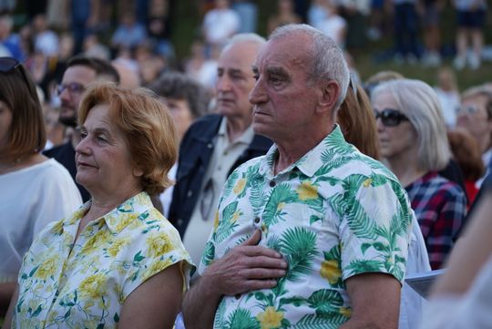 Chełm. Koncert Godzina "W" przy skarpie Chełmskiego Domu Kultury [GALERIA ZDJĘĆ]