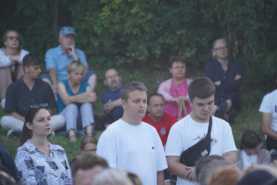 Chełm. Koncert Godzina "W" przy skarpie Chełmskiego Domu Kultury [GALERIA ZDJĘĆ]