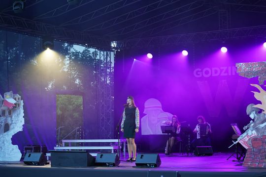 Chełm. Koncert Godzina "W" przy skarpie Chełmskiego Domu Kultury [GALERIA ZDJĘĆ]