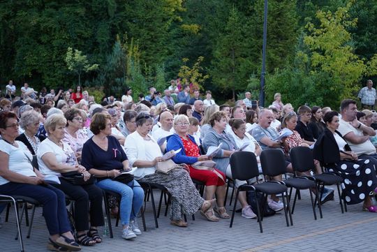 Chełm. Koncert Godzina "W" przy skarpie Chełmskiego Domu Kultury [GALERIA ZDJĘĆ]