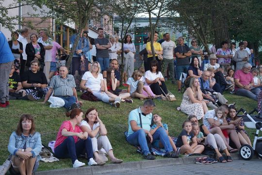 Chełm. Koncert Godzina "W" przy skarpie Chełmskiego Domu Kultury [GALERIA ZDJĘĆ]