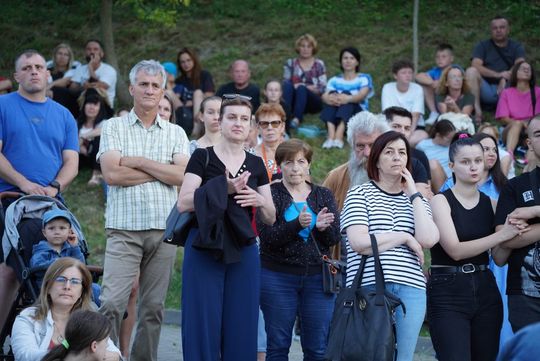 Chełm. Koncert Godzina "W" przy skarpie Chełmskiego Domu Kultury [GALERIA ZDJĘĆ]