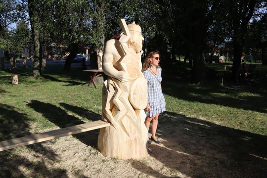 Gm. Dorohusk. Wyjątkowy wernisaż VIII Pleneru Rzeźbiarsko-Malarskiego [GALERIA ZDJĘĆ]