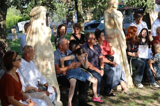 Gm. Dorohusk. Wyjątkowy wernisaż VIII Pleneru Rzeźbiarsko-Malarskiego [GALERIA ZDJĘĆ]