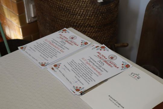 Gm. Dorohusk. Wyjątkowy wernisaż VIII Pleneru Rzeźbiarsko-Malarskiego [GALERIA ZDJĘĆ]