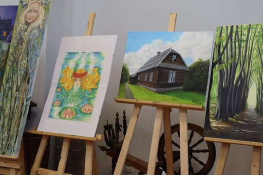 Gm. Dorohusk. Wyjątkowy wernisaż VIII Pleneru Rzeźbiarsko-Malarskiego [GALERIA ZDJĘĆ]