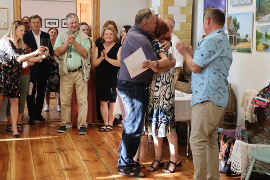 Gm. Dorohusk. Wyjątkowy wernisaż VIII Pleneru Rzeźbiarsko-Malarskiego [GALERIA ZDJĘĆ]
