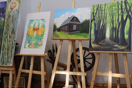 Gm. Dorohusk. Wyjątkowy wernisaż VIII Pleneru Rzeźbiarsko-Malarskiego [GALERIA ZDJĘĆ]