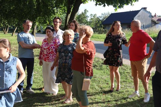 Gm. Dorohusk. Wyjątkowy wernisaż VIII Pleneru Rzeźbiarsko-Malarskiego [GALERIA ZDJĘĆ]