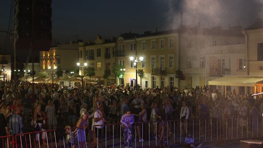 Chełm. Roztańczona Studnia przyciągnęła tłumy! [GALERIA ZDJĘĆ]