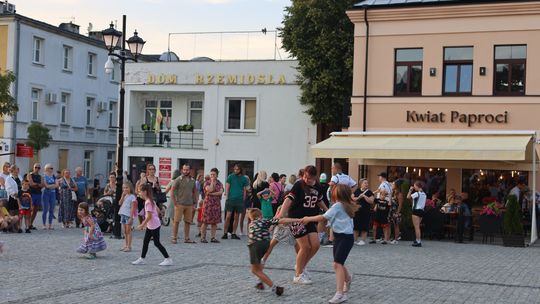 Chełm. Roztańczona Studnia przyciągnęła tłumy! [GALERIA ZDJĘĆ]