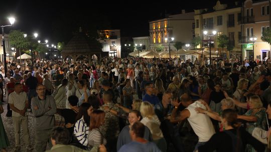 Chełm. Roztańczona Studnia przyciągnęła tłumy! [GALERIA ZDJĘĆ]