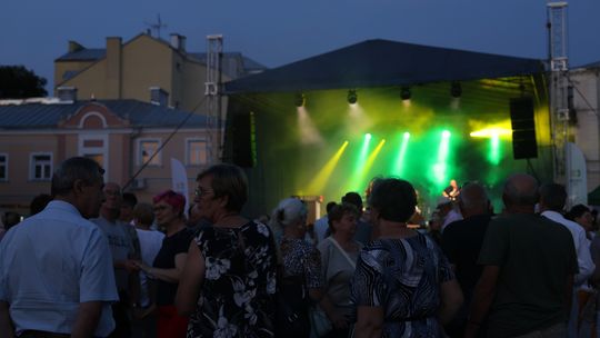 Chełm. Roztańczona Studnia przyciągnęła tłumy! [GALERIA ZDJĘĆ]