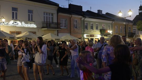 Chełm. Roztańczona Studnia przyciągnęła tłumy! [GALERIA ZDJĘĆ]