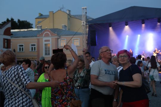 Chełm. Roztańczona Studnia przyciągnęła tłumy! [GALERIA ZDJĘĆ]