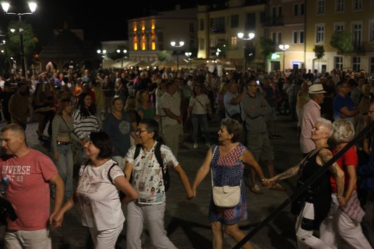 Chełm. Roztańczona Studnia przyciągnęła tłumy! [GALERIA ZDJĘĆ]