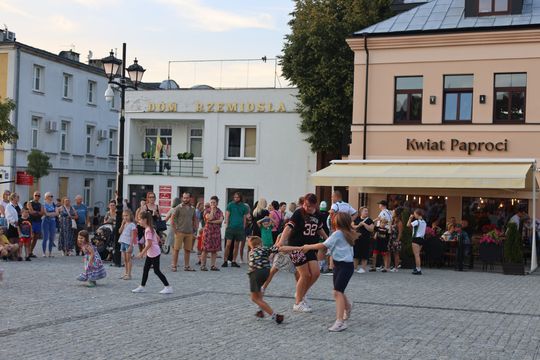 Chełm. Roztańczona Studnia przyciągnęła tłumy! [GALERIA ZDJĘĆ]
