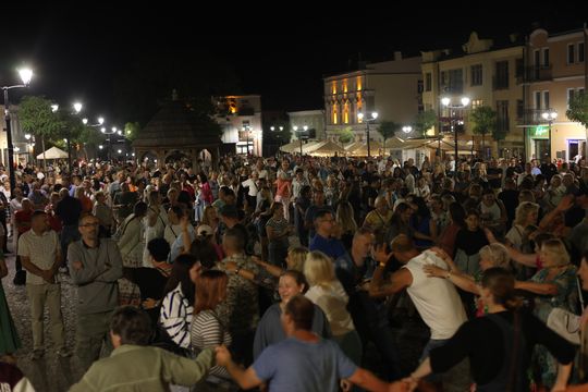 Chełm. Roztańczona Studnia przyciągnęła tłumy! [GALERIA ZDJĘĆ]