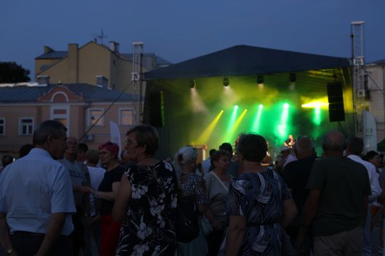 Chełm. Roztańczona Studnia przyciągnęła tłumy! [GALERIA ZDJĘĆ]