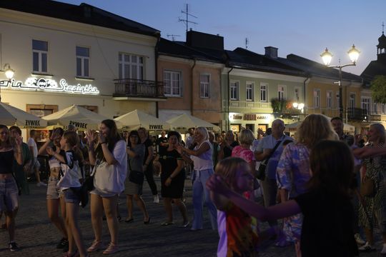 Chełm. Roztańczona Studnia przyciągnęła tłumy! [GALERIA ZDJĘĆ]