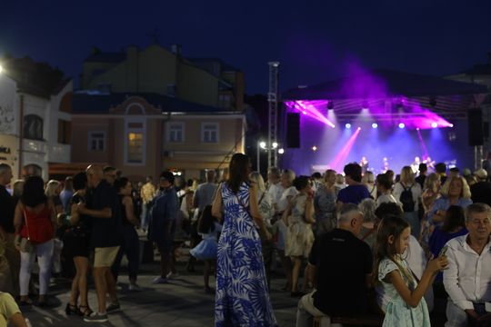 Chełm. Roztańczona Studnia przyciągnęła tłumy! [GALERIA ZDJĘĆ]