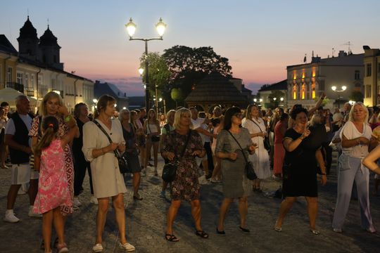 Chełm. Roztańczona Studnia przyciągnęła tłumy! [GALERIA ZDJĘĆ]