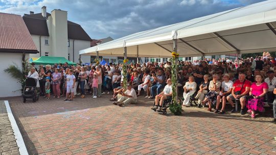 Dożynki gminne w Siedliszczu z Izabelą Trojanowską i Long & Junior [GALERIA ZDJĘĆ]
