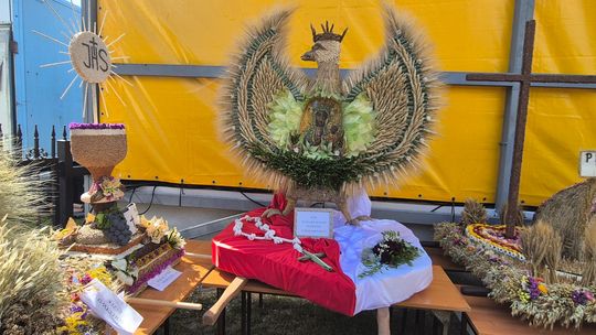 Dożynki gminne w Siedliszczu z Izabelą Trojanowską i Long & Junior [GALERIA ZDJĘĆ]