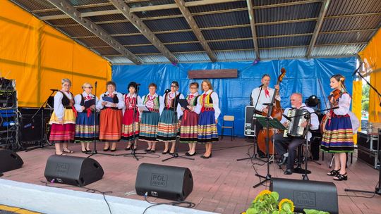 Dożynki gminne w Siedliszczu z Izabelą Trojanowską i Long & Junior [GALERIA ZDJĘĆ]