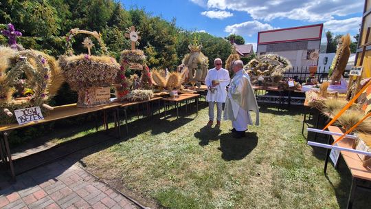 Dożynki gminne w Siedliszczu z Izabelą Trojanowską i Long & Junior [GALERIA ZDJĘĆ]