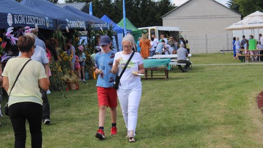 Dożynki gminne w Żmudzi 2025 [GALERIA ZDJĘĆ]