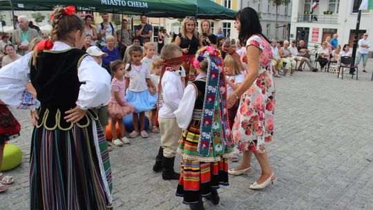 Chełm. Reczka, rzeczka i poleczka na Placu Łuczkowskiego. Folkowo-ludowy rodzinny piknik [GALERIA ZDJĘĆ]