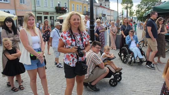 Chełm. Reczka, rzeczka i poleczka na Placu Łuczkowskiego. Folkowo-ludowy rodzinny piknik [GALERIA ZDJĘĆ]