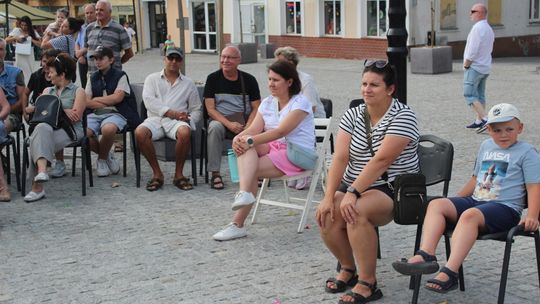 Chełm. Reczka, rzeczka i poleczka na Placu Łuczkowskiego. Folkowo-ludowy rodzinny piknik [GALERIA ZDJĘĆ]