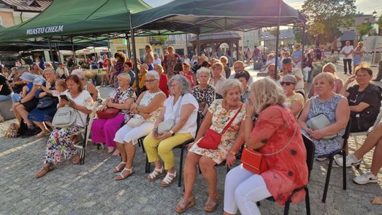 Chełm. Reczka, rzeczka i poleczka na Placu Łuczkowskiego. Folkowo-ludowy rodzinny piknik [GALERIA ZDJĘĆ]