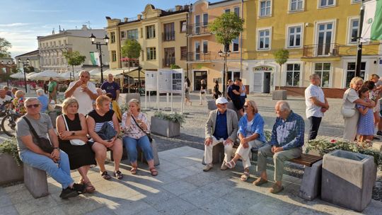 Chełm. Reczka, rzeczka i poleczka na Placu Łuczkowskiego. Folkowo-ludowy rodzinny piknik [GALERIA ZDJĘĆ]