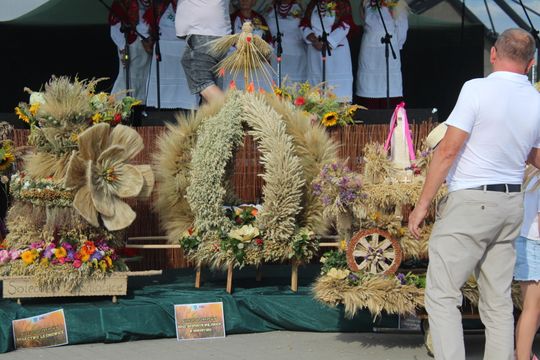 Dożynki gminne w Leśniowicach 2025 [GALERIA ZDJĘĆ]