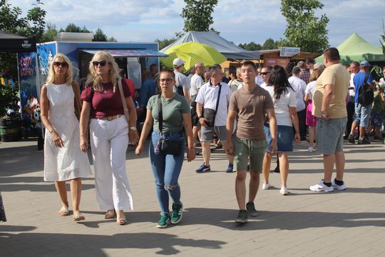 Dożynki gminne w Leśniowicach 2025 [GALERIA ZDJĘĆ]