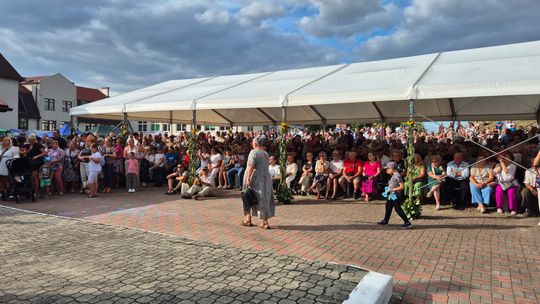 Dożynki gminne w Siedliszczu z Izabelą Trojanowską i Long & Junior [GALERIA ZDJĘĆ]