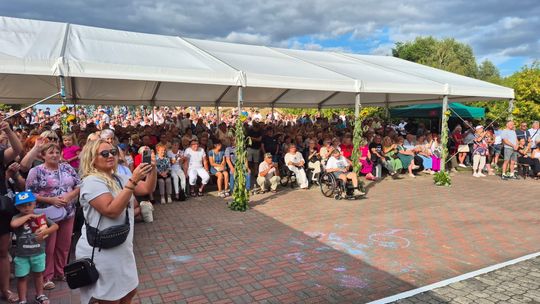 Dożynki gminne w Siedliszczu z Izabelą Trojanowską i Long & Junior [GALERIA ZDJĘĆ]