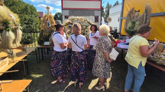 Dożynki gminne w Siedliszczu z Izabelą Trojanowską i Long & Junior [GALERIA ZDJĘĆ]