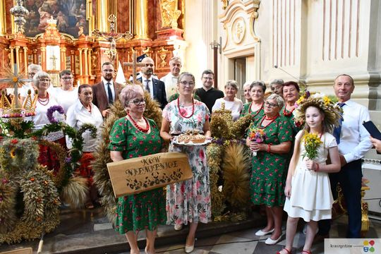 Dożynki parafialne w kościele św. Franciszka Ksawerego w Krasnymstawie [GALERIA ZDJĘĆ]