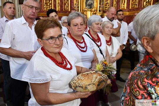 Dożynki parafialne w kościele św. Franciszka Ksawerego w Krasnymstawie [GALERIA ZDJĘĆ]