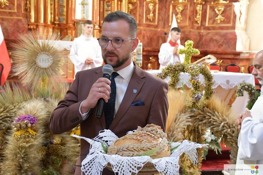 Dożynki parafialne w kościele św. Franciszka Ksawerego w Krasnymstawie [GALERIA ZDJĘĆ]