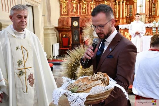 Dożynki parafialne w kościele św. Franciszka Ksawerego w Krasnymstawie [GALERIA ZDJĘĆ]