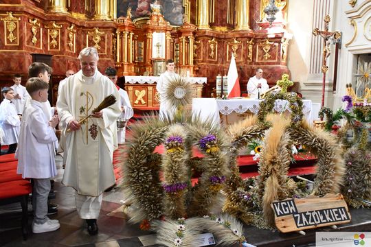 Dożynki parafialne w kościele św. Franciszka Ksawerego w Krasnymstawie [GALERIA ZDJĘĆ]
