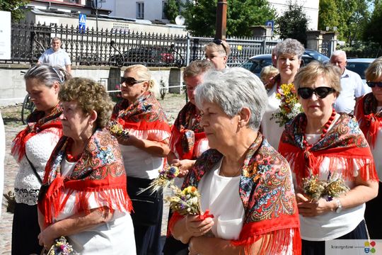 Dożynki parafialne w kościele św. Franciszka Ksawerego w Krasnymstawie [GALERIA ZDJĘĆ]